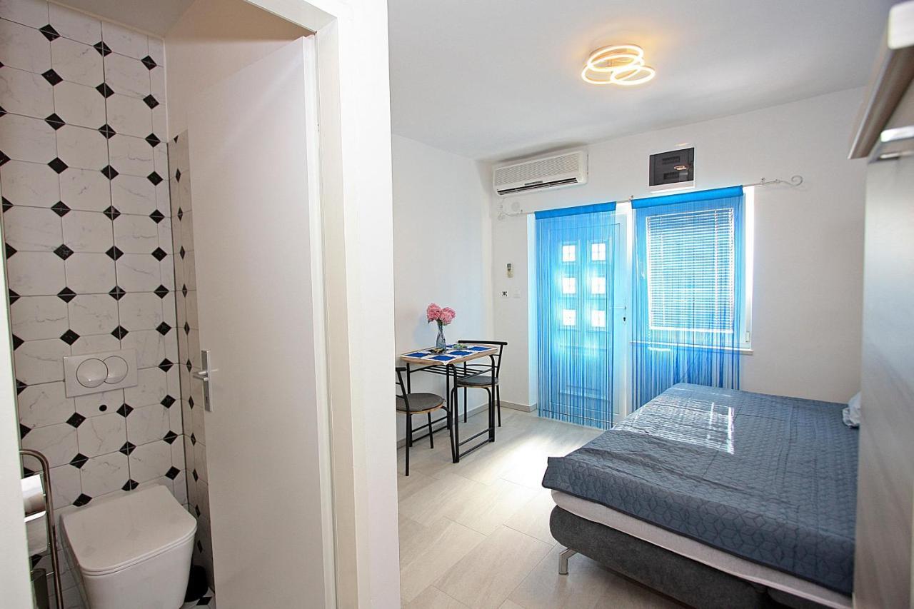 Apartments With Wifi Supetar, Brac - 5665 المظهر الخارجي الصورة