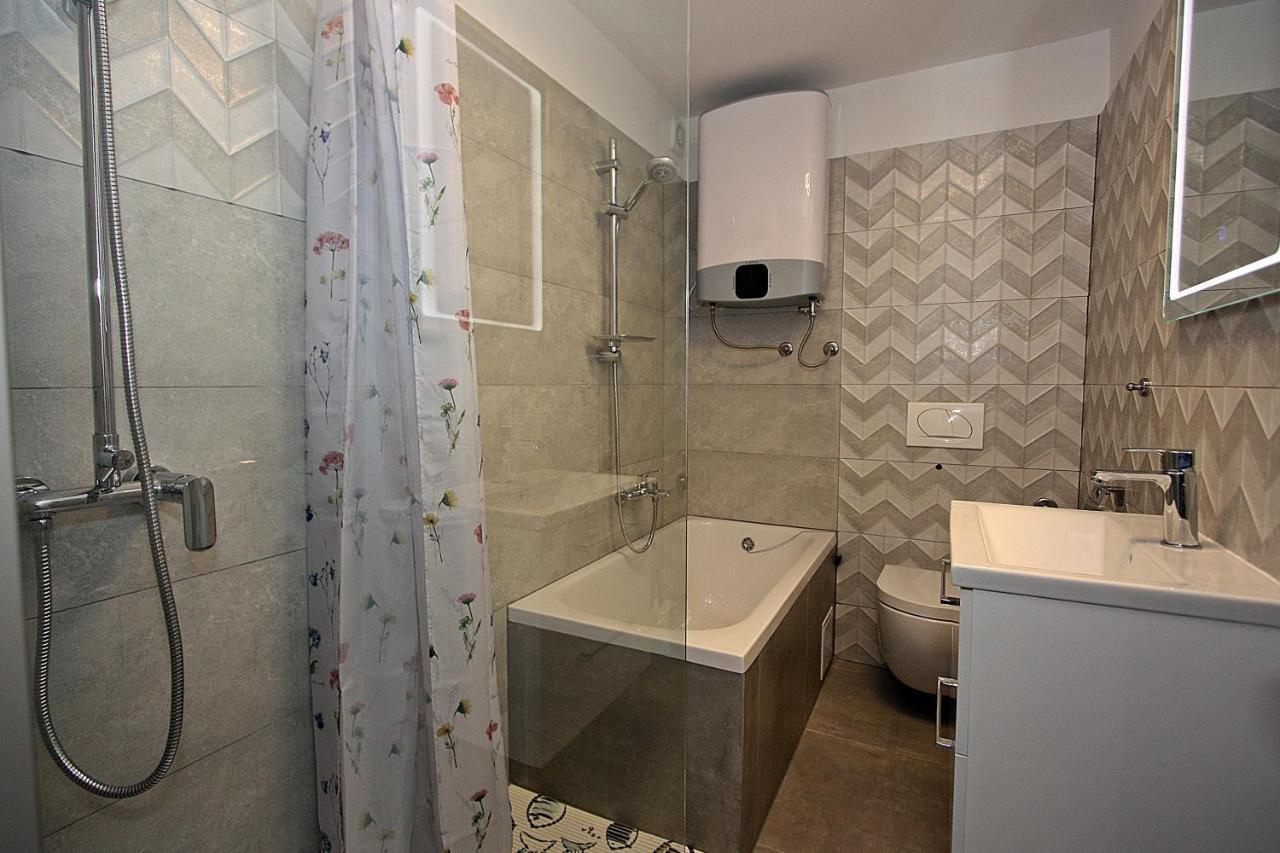 Apartments With Wifi Supetar, Brac - 5665 المظهر الخارجي الصورة